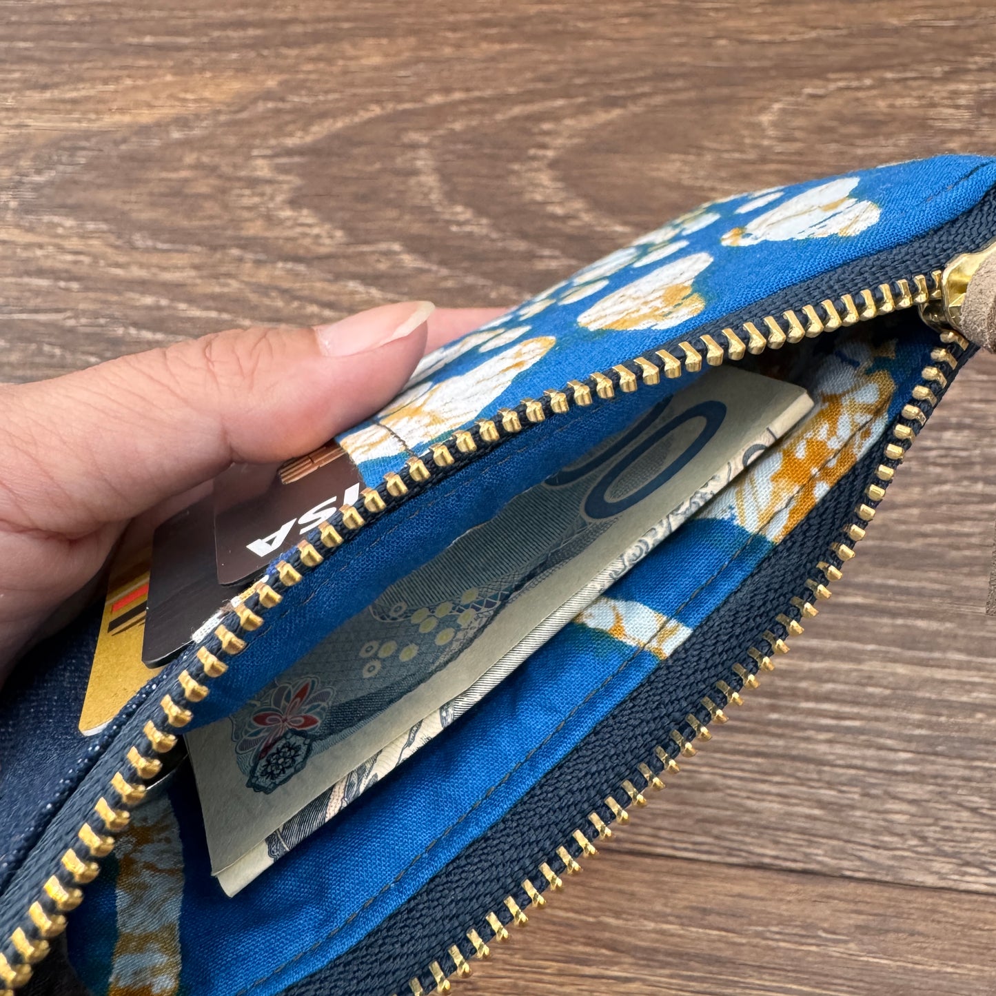 128 コインパース